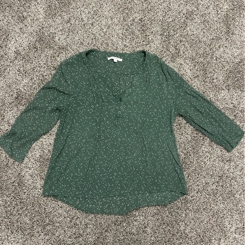 Green casual shirt